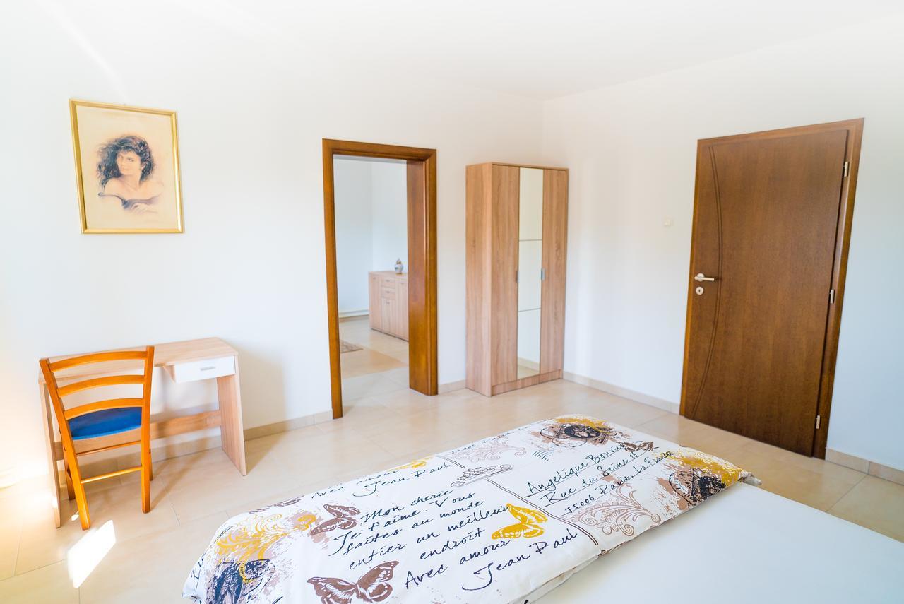 Tina Rooms Velika Gorica Exterior foto